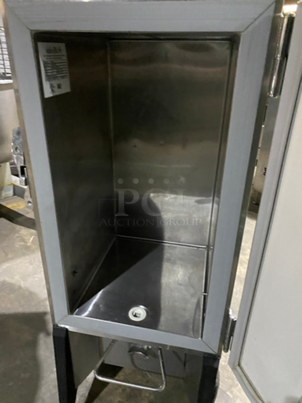 Silver King Commercial Countertop Refrigerated Milk Dispenser! Stainless Steel Body! Model: SKMAJ1 SN: NBAC00290A 115V 60HZ - Image 5 of 8