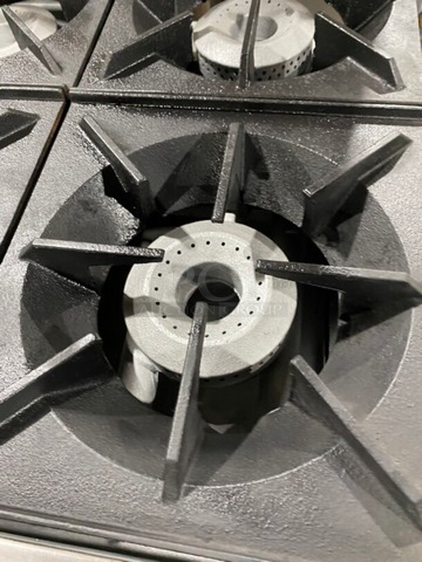 Nice! 2016 Therma Tek Natural Gas Powered 6 Burner Range! With Full Size Oven Underneath! With Raised Back Splash! Model TMD36-6-1N! On Commercial Casters! Working When Removed! - Image 6 of 10