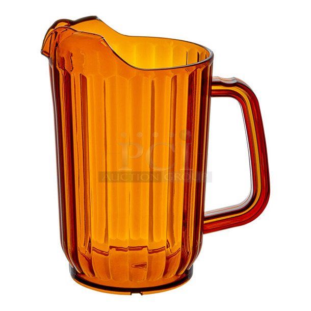 Box of 4 BRAND NEW SCRATCH AND DENT! Choice 69032SANGD 32 oz. Amber SAN Plastic Beverage Pitcher