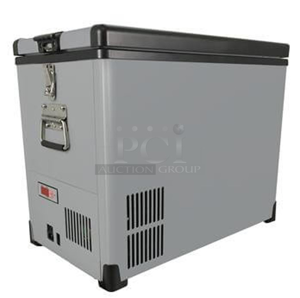 BRAND NEW SCRATCH AND DENT! Whynter FM-452SG Elite 45 Quart SlimFit Portable Freezer Refrigerator. 115 Volt, 1 Phase. Tested and Working! - Image 1 of 7
