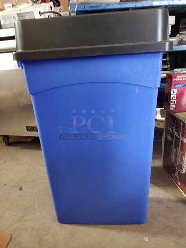 Trash Can with Swing Lids