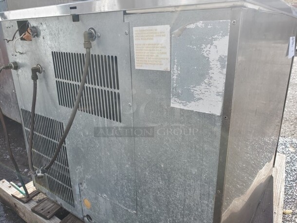 HOSHIZAKI Ice Maker  - Image 3 of 6
