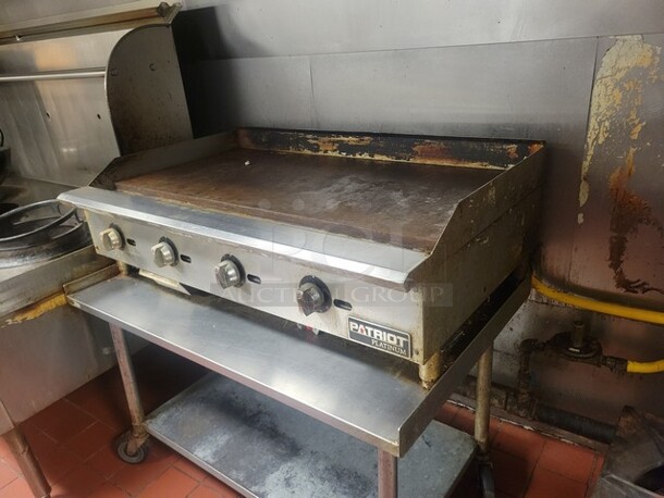 Patriot Platinum FMCTG-48T/NG Natural Gas 48" Griddle (Stand not included) Gas Thermostatic   - Image 4 of 8