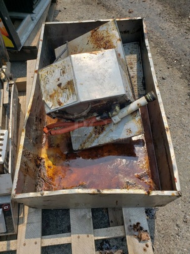 Henny Penny Natural Gas Pressure Fryer w/ Filter! - Image 7 of 8