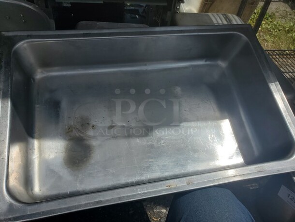Lot of 5 Stainless Steel Food Pans *without lids* - Image 2 of 4