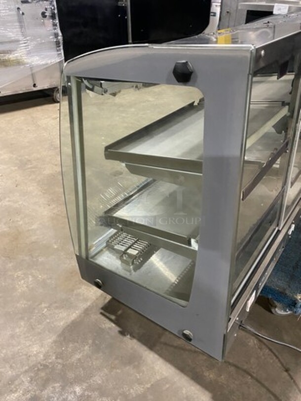 Vendo Commercial Countertop Food Warming Display Case! All Stainless Steel! Model: HFD000006 SN: 1448853 115V 60HZ 1 Phase - Image 4 of 9