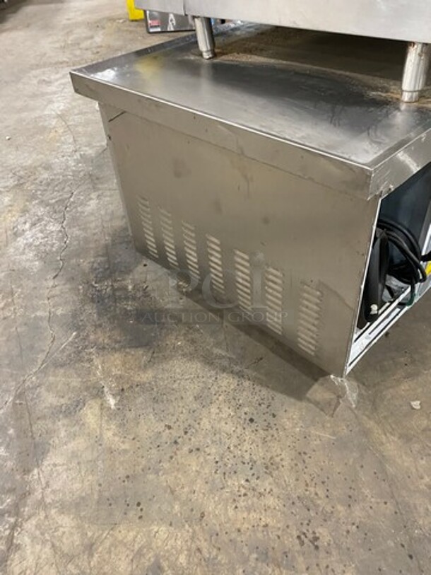 Ikon Commercial Refrigerated Chef Base! With 2 Drawer Storage Space! All Stainless Steel! On Casters! Model: KCBR60 SN: KCBR608145173 115V 60HZ 1 Phase - Image 4 of 8