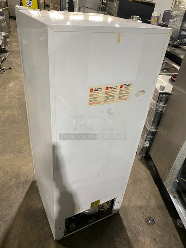 Woods Single Door Reach In Freezer Unit! With Poly Racks And Shelves! Model: V12WUAB SN: 01223653LF 115V - Image 4 of 9