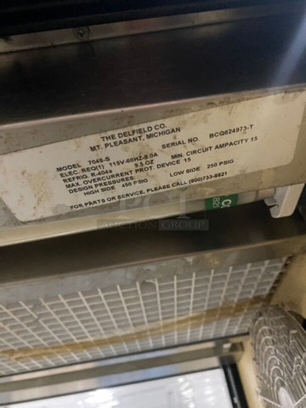 COOL! Delfield Commercial Countertop Refrigerated Display Case Merchandiser! Model: 7048S SN: BCQ624973T 115V 60HZ 1 Phase - Image 7 of 8