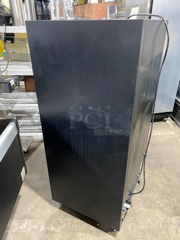 True Commercial 2 Door Reach In Cooler Merchandiser! With View Through Doors! With Poly Coated Racks! Model: GDM11SD SN: 6741925 115V 60HZ 1 Phase - Image 4 of 8