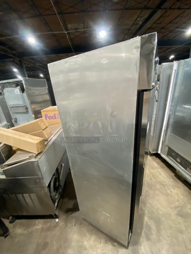 True Commercial Single Door Reach In Refrigerator! Solid Stainless Steel! Model: T23 SN: 11808102 115V 60HZ 1 Phase - Image 2 of 9