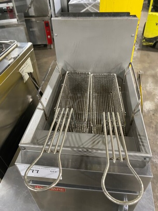 Cecilware Commercial Countertop Natural Gas Powered Deep Fat Fryer! With Back Splash! All Stainless Steel! On Small Legs! Model: GF10 SN: N804915 - Image 5 of 9