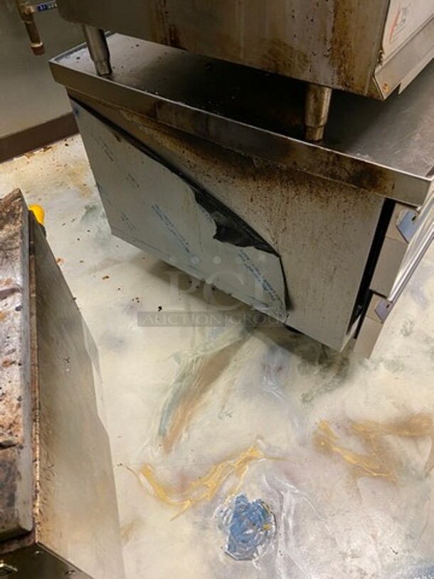 LATE MODEL! 2019 Asber Commercial Refrigerated 4 Drawer Chef Base! All Stainless Steel! On Casters! WORKING WHEN REMOVED! Model: ACBR72NHC SN: 19086807 - Image 3 of 8