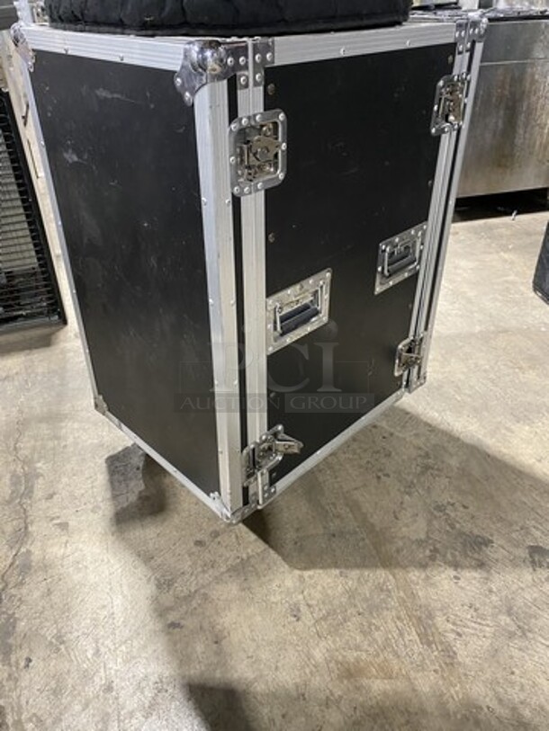Behringer American DJ Professionals! Mobile Power Station! Model PC100A - Image 3 of 7