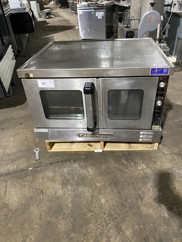 Southbend Stainless Steel Commercial Countertop Electric Powered Full Size Convection Oven w/ View Through Door, Metal Oven Racks and Thermostatic Controls. 208-240 Volts, 1 Phase - Image 1 of 6