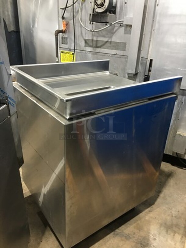 GREAT! NEW! Custom Metal Commercial Sink! With Faucet And Handles! With Back And Side Splashes! With Storage Space Underneath! Stainless Steel! On Legs! - Image 4 of 10