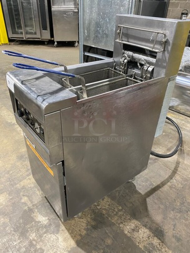 Frymaster Commercial Electric Powered Deep Fat Fryer! With Metal Frying Baskets! With Side Splashes! All Stainless Steel! On Casters! Model: RE1142SE SN: 1508NA0057 208V 60HZ 3 Phase - Image 2 of 12