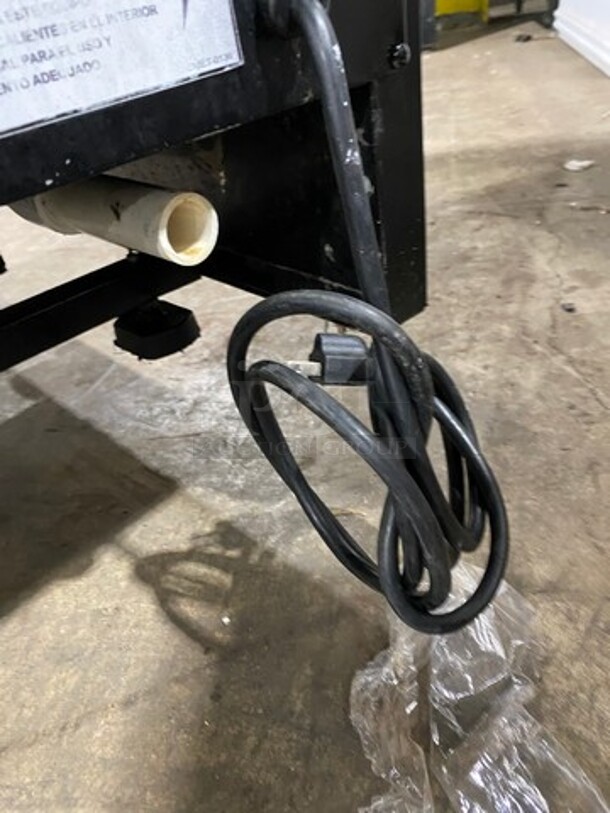 Torrey Commercial Refrigerated Deli/Bakery Display Case Merchandiser! With Curved Front Glass! With Rear Access Doors! - Image 9 of 9