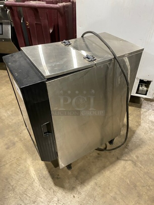 NICE! Bunn Commercial Countertop Hot Chocolate/ Hot Beverage Dispenser! All Stainless Steel! On Legs! Dunkin Donuts Edition! Model: FMDDBC3 SN: FMD0078333 120/240V 60HZ 1 Phase - Image 3 of 8