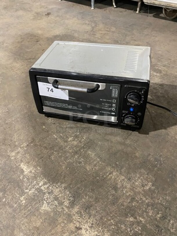 Hamilton Beach Countertop Toaster Oven! With View Through Door! Model: 31134 120V