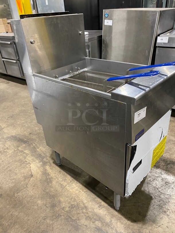 LATE MODEL! 2018 Pitco Frialator Commercial Natural Gas Powered 75Lb, 5 Burner Deep Fat Fryer! With Metal Frying Baskets! All Stainless Steel! On Legs! Model: SG18 SN: G18KB069162 - Image 3 of 9