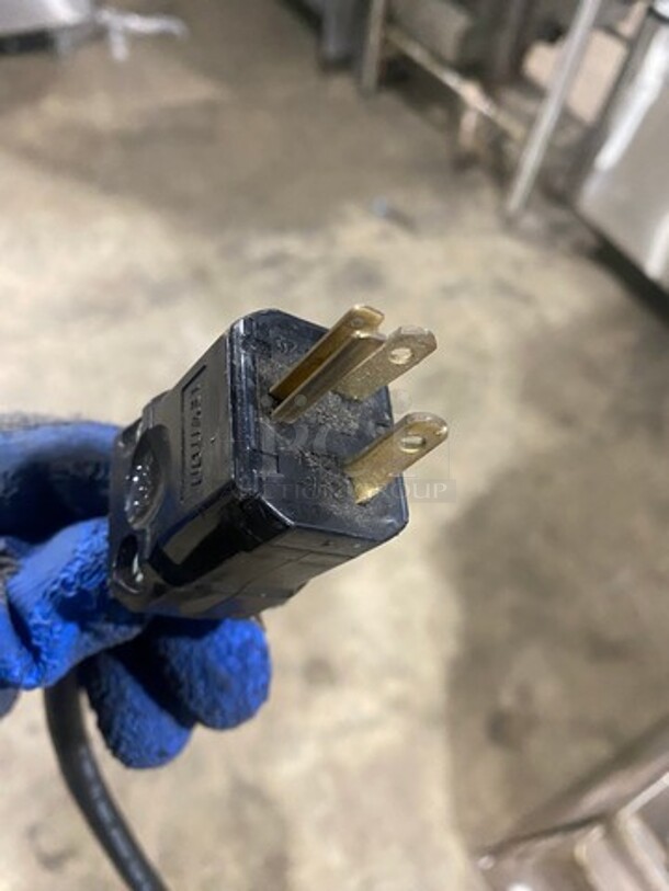 Unic Commercial Countertop Single Group Espresso Machine! Stainless Steel Body! On Legs! Model: PHOENIXI SN: 10450142 110V 60HZ 1 Phase - Image 10 of 10