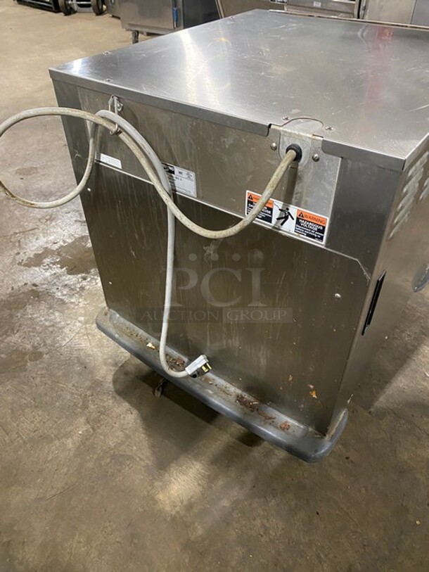 2018 Metro Commercial Undercounter Heated Holding Cabinet! All Stainless Steel! On Casters! WORKING WHEN REMOVED! Model: C593LSFSU SN: C59E005633L! 120V! - Image 4 of 8