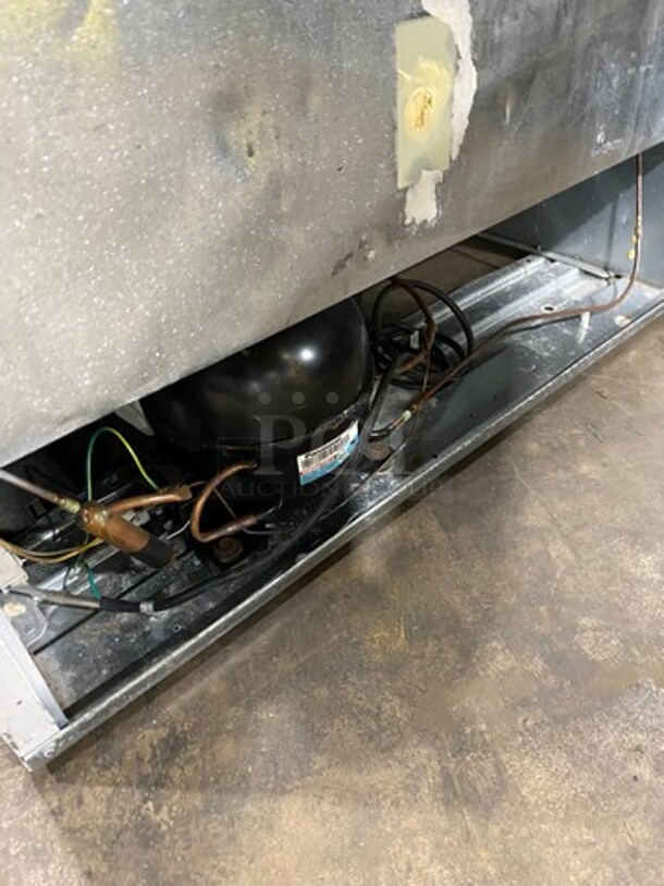 ELECTROLUX Model FFFH21F6QWB SERIAL # WB73356449 Metal Single Door Reach In Freezer! 115 Volts, 1 Phase 60Hz - Image 6 of 6