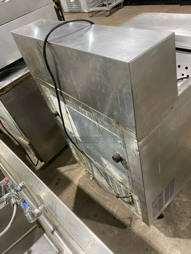 Everest Stainless Steel 1 Door Refrigerated Sandwich Prep Table On Casters! MODEL EPBR1 115V 1PH - Image 4 of 8