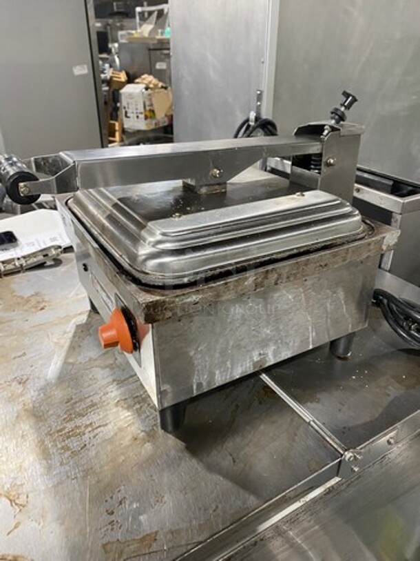 Custom Heat Commercial Countertop Panini/Sandwich Grill! With Flat Press! All Stainless Steel! Model: SAS100001 SN: 707380 110V - Image 3 of 8