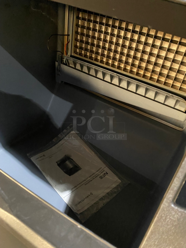 COOL! LATE MODEL! Manitowoc Commercial Ice Machine Head! Stainless Steel Body! On Legs! Model: UDF0190A161B SN: 310465780 115V 60HZ 1 Phase - Image 6 of 9