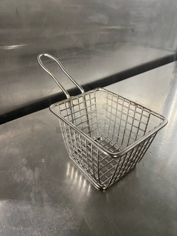 ALL ONE MONEY! Winware Mini Fryer Baskets! Perfect For Serving Finger Food!  - Image 3 of 6