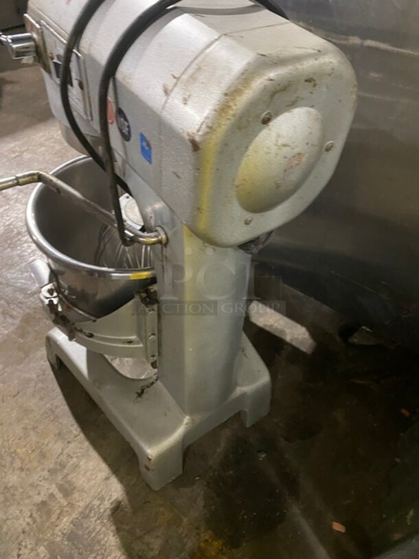 Anvil Commercial 20 Quart Planetary Stand Mixer! With Stainless Steel Bowl! With Mixer Attachment! 110V 1 Phase! Model: MIX0020 SN: 01020622! - Image 4 of 10