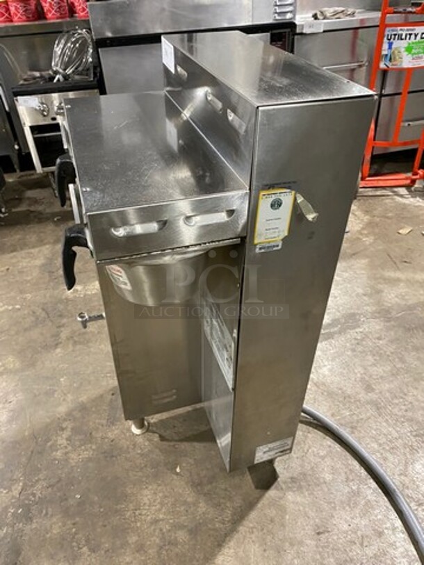 Fetco Commercial Countertop Dual Side Coffee Brewer! All Stainless Steel! Model: CBS52H20 SN: 140428040046A 120/208/240V 3 Phase - Image 2 of 8