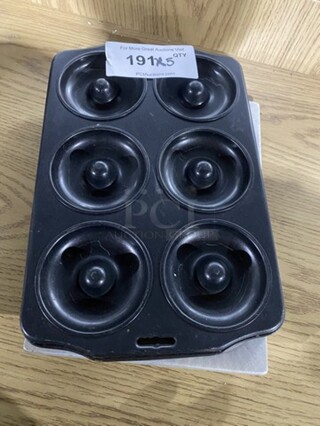 Muffin/CupCake Baking Pans! 5 X Your Bid!