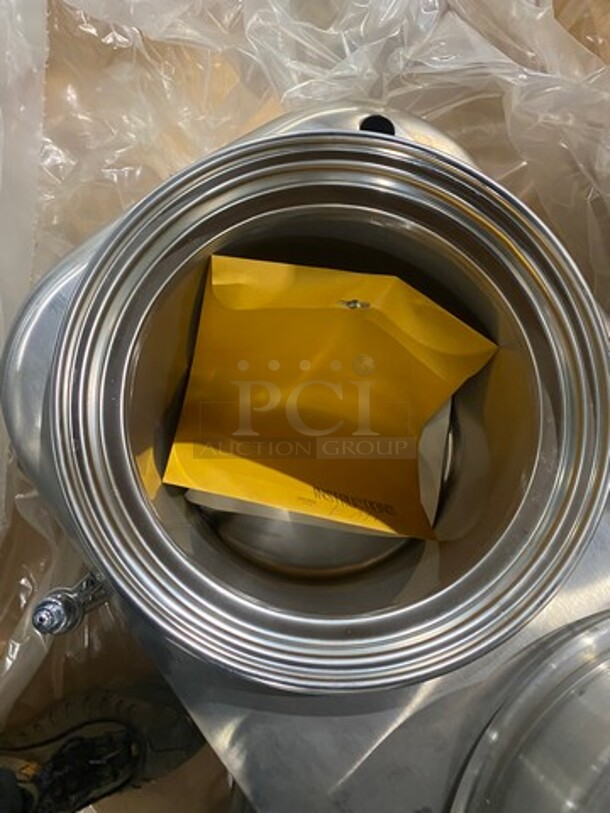 NEW! IN THE BOX! Curtis Commercial Countertop Automatic Coffee Urn! All Stainless Steel! Model: EMT3S SN: 42497 220V 1 Phase - Image 5 of 7