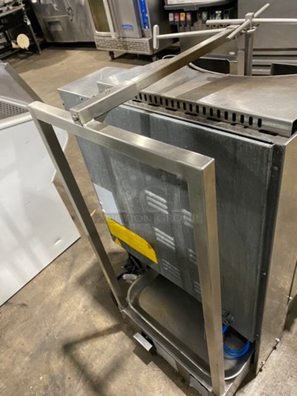 LATE MODEL! 2017 Inoksan Commercial Natural Gas Powered Kebab/ Gyro Machine! All Stainless Steel! Model: PDG400N SN: 37011908007 115V - Image 4 of 9