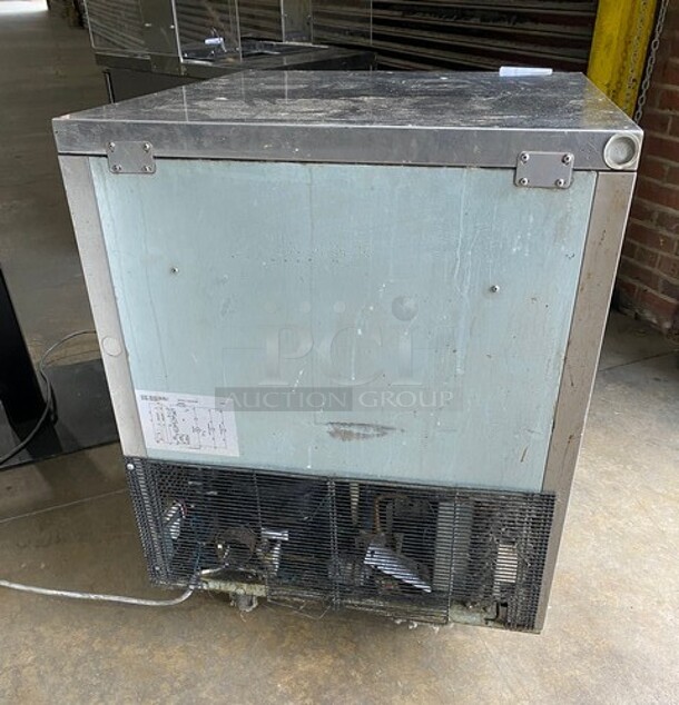 Turbo Air Commercial Single Door Lowboy/Worktop Freezer! All Stainless Steel! Model: MUF28 SN:K9U2F8Z021 115V  - Image 3 of 7