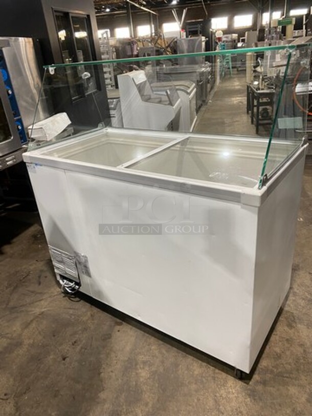 LATE MODEL! 2014 Fricon Commercial Reach Down Chest Freezer Merchandiser! With 2 Top Sliding Doors! With Sneeze Guard! On Casters! Model: THG7SG SN: 021080 115V 60HZ 1 Phase - Image 3 of 9