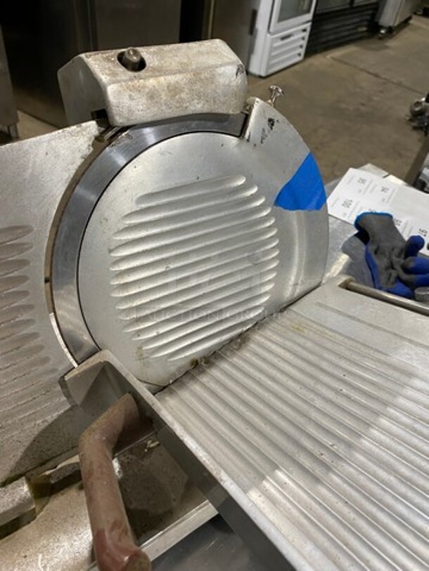 Fleetwood Commercial Countertop Deli/ Meat Slicer! All Stainless Steel! Model: M250S 115V 60HZ 1 Phase - Image 6 of 9