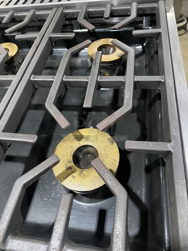 Viking Natural Gas Powered 6 Burner Range! With Convection Oven Underneath! All Stainless Steel! On Casters! - Image 6 of 10