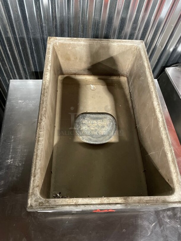 Vollrath Commercial Countertop Single Well Food Warmer! All Stainless Steel! Model: HSULTRA SN: E290-00720248-054 120V - Image 5 of 8