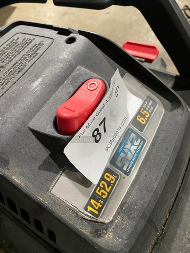 Shop Vac Wet/ Dry Vacuum Cleaner! - Image 6 of 8