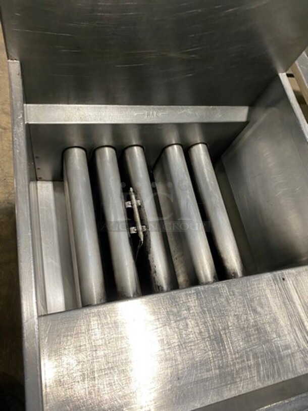 Vulcan Commercial Heavy Duty 75Lbs Natural Gas Powered Deep Fat Fryer! All Stainless Steel! On Legs! Model: LG5001 SN: DV4022712HB! - Image 5 of 8
