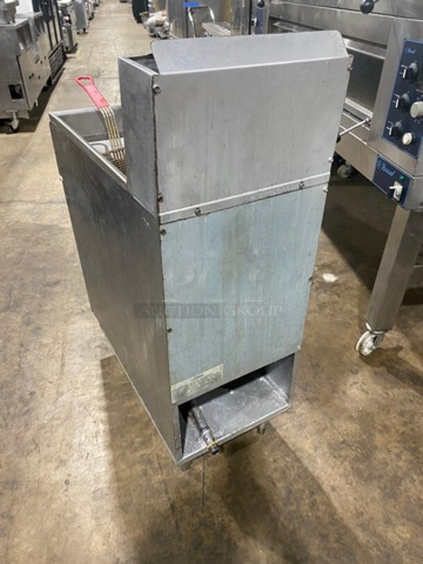 Imperial Commercial Natural Gas Powered Deep Fat Fryer! With Backsplash! With 2 Metal Frying Baskets! All Stainless Steel! On Legs! - Image 4 of 8