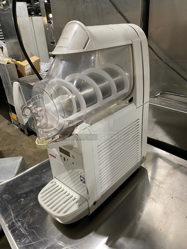 Ugolini Commercial Countertop One Flavor Slushie Machine! - Image 4 of 7