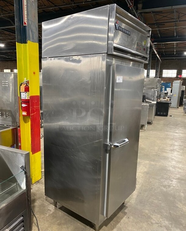 Victory Commercial Single Door Reach In Freezer! All Stainless Steel! On Legs! - Image 4 of 8