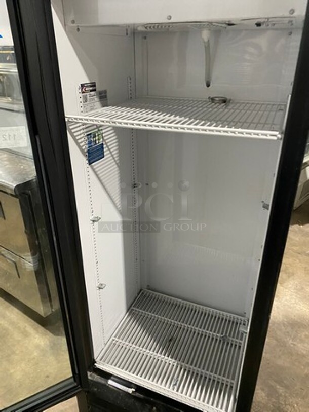 True Commercial Single Door Reach In Cooler Merchandiser! With View Through Door! Poly Coated Racks! Model: GDM12HCTSL01 SN: 9691167 115V 60HZ 1 Phase - Image 5 of 8