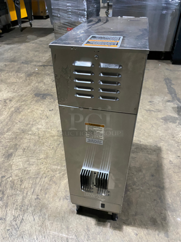 Bunn Commercial Countertop Coffee Brewing Machine! With Hot Water Dispenser! All Stainless Steel! Model: SINGLESHDBC SN: SNG0066161 120/208V 60HZ 1 Phase - Image 4 of 7