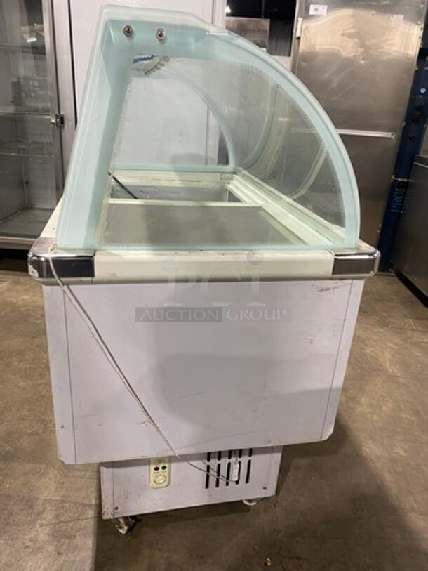 Starfish Commercial Refrigerated Ice Cream Dipping Cabinet/Display Case! Model: SM12 SN: SM217022106 220V - Image 2 of 10